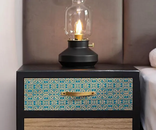 Woronicza Mokotow By Renters *