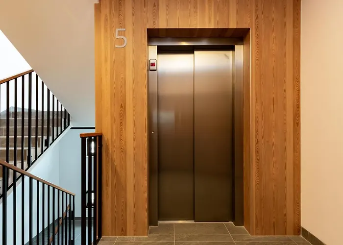 아파트 Woronicza Mokotow By Renters 바르샤바